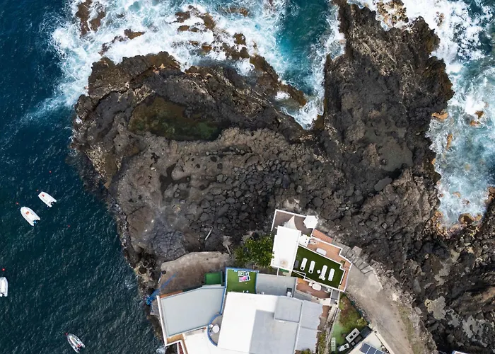 Okstay - House In Front Of A Natural Pool - El Caleton